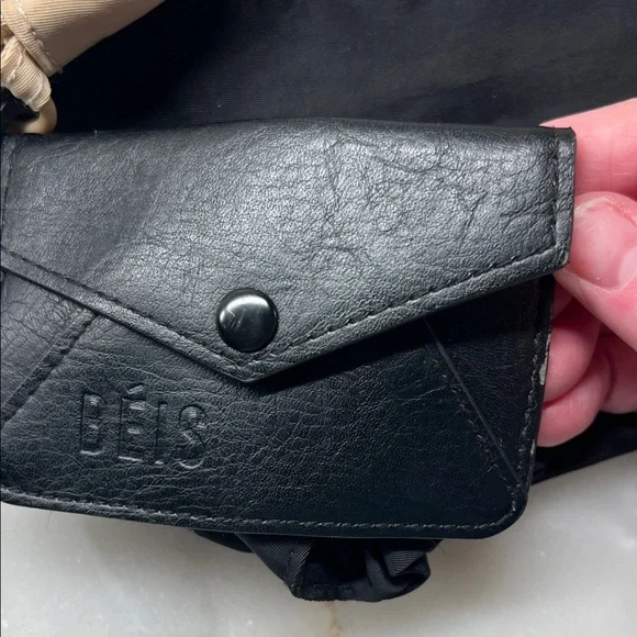 BEIS The sport wristlet set - Picture 4 of 10